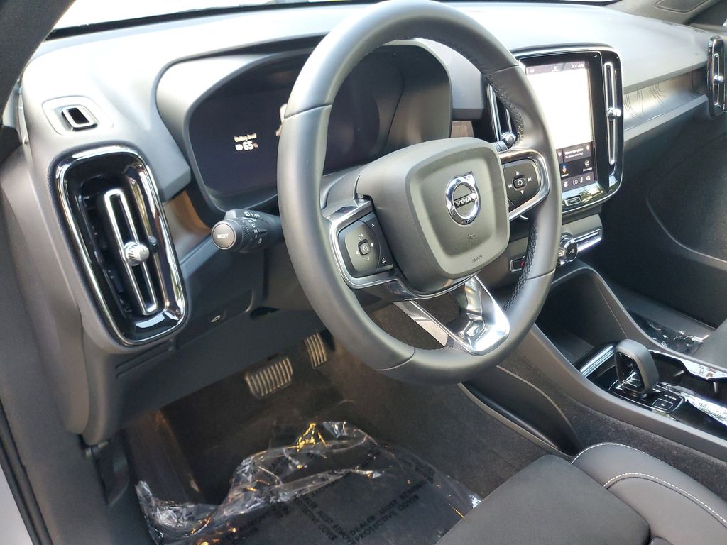 used 2023 Volvo C40 Recharge Pure Electric car, priced at $24,695