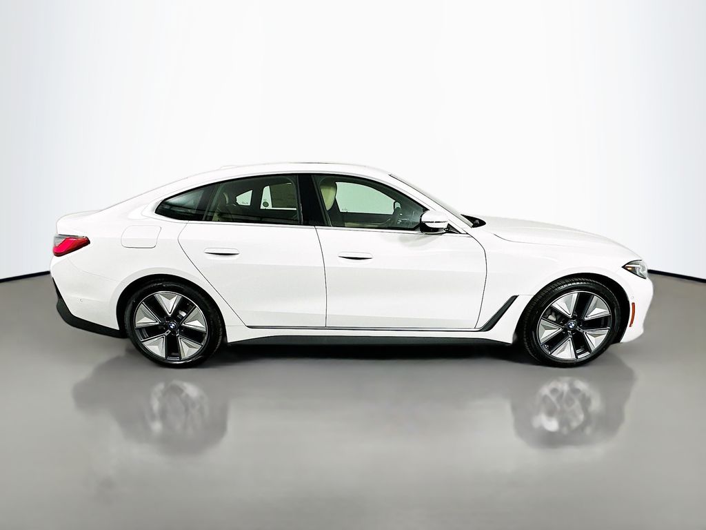Thumbnail: 2026 BMW i4 - 4