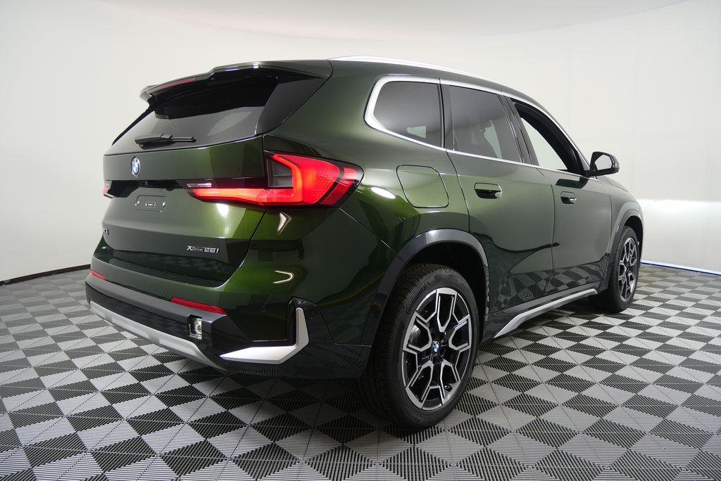 Thumbnail: 2025 BMW X1 - 3
