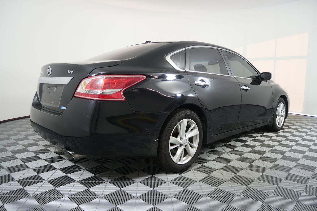 Thumbnail: 2013 Nissan Altima - 3