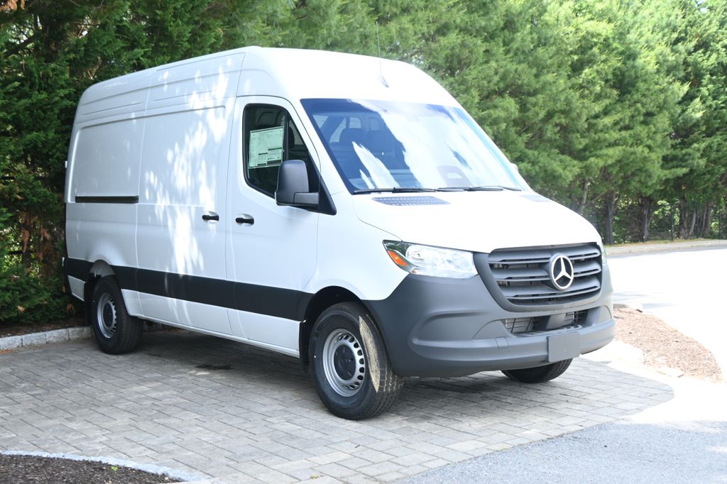 Thumbnail: 2026 Mercedes-Benz Sprinter - 9