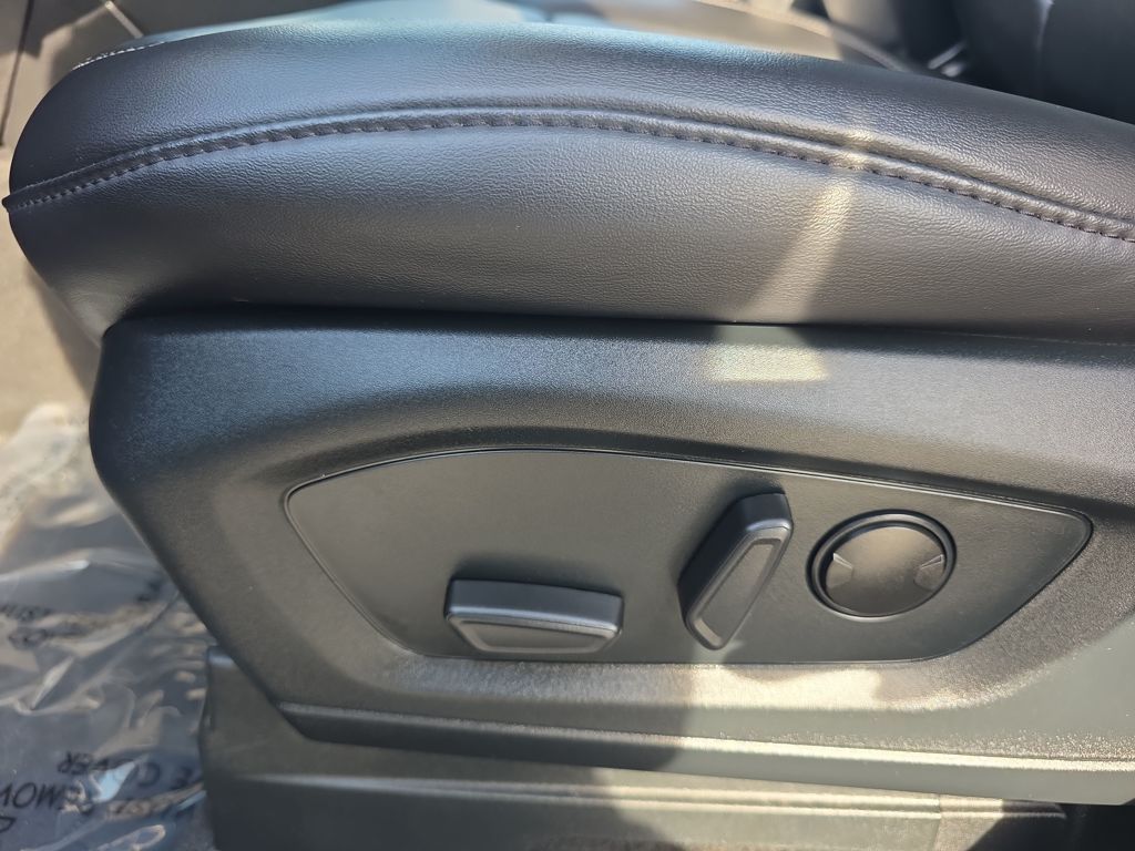 Certified Used 2023 Black Ford XLT image 19