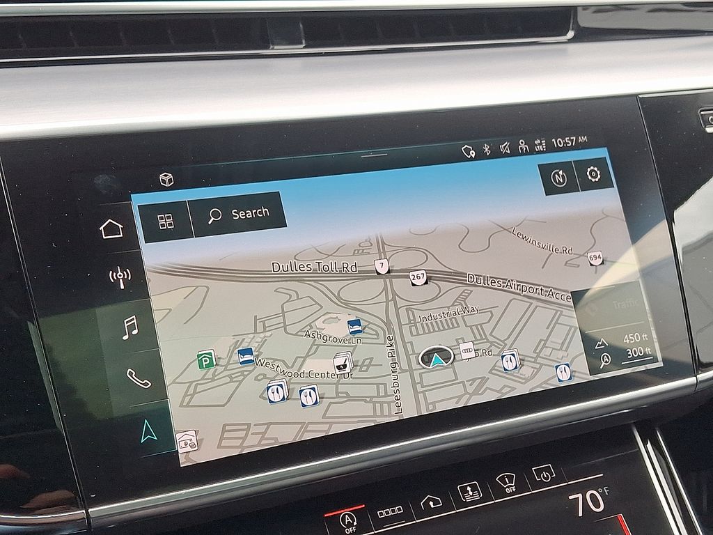 Thumbnail: 2022 Audi S8 - 17