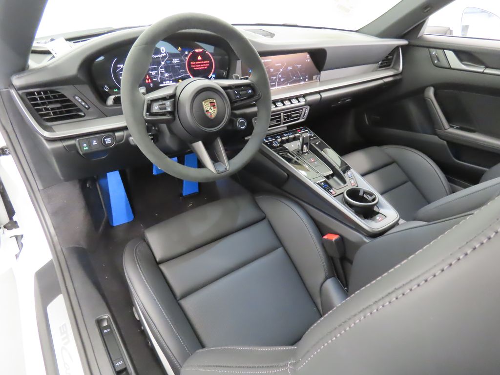 Thumbnail: 2025 Porsche 911 - 4