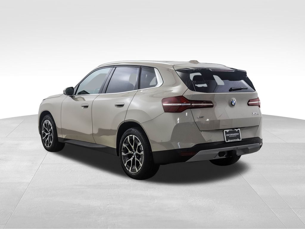 Thumbnail: 2026 BMW X3 - 3