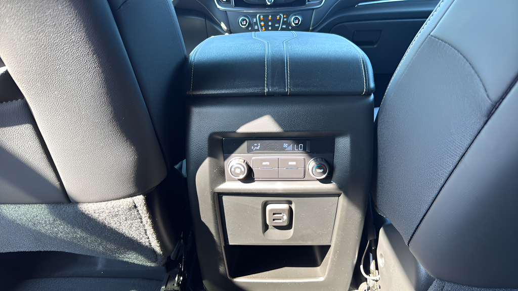 Used 2023 Chevrolet Traverse SUV