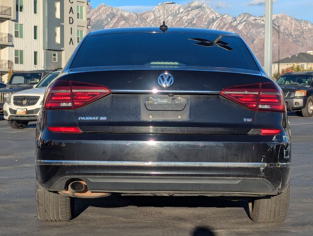 2017 Volkswagen Passat 1.8T SE 6