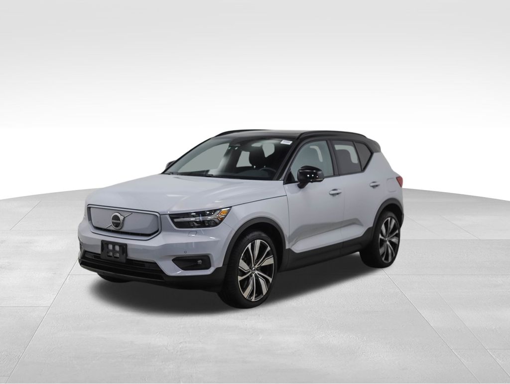 2021 Volvo XC40 Recharge Core -
                Bloomington, MN