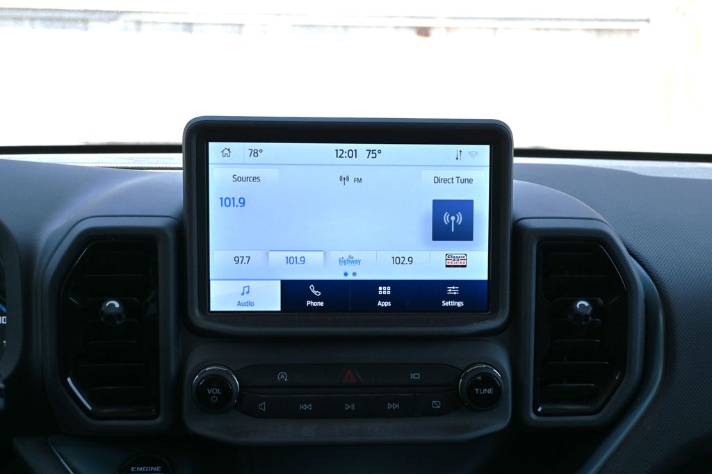 Thumbnail: 2024 Ford Bronco Sport - 12