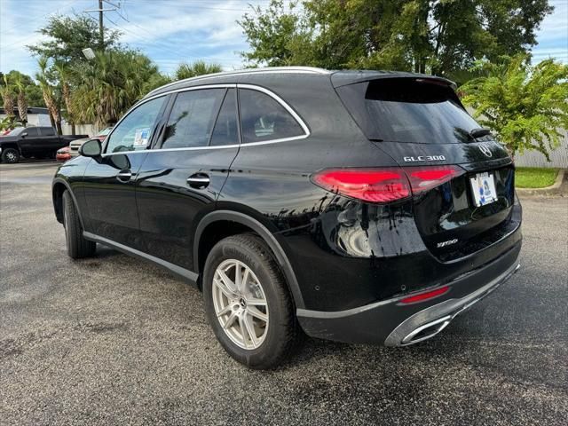 2023 Mercedes-Benz GLC GLC 300 6