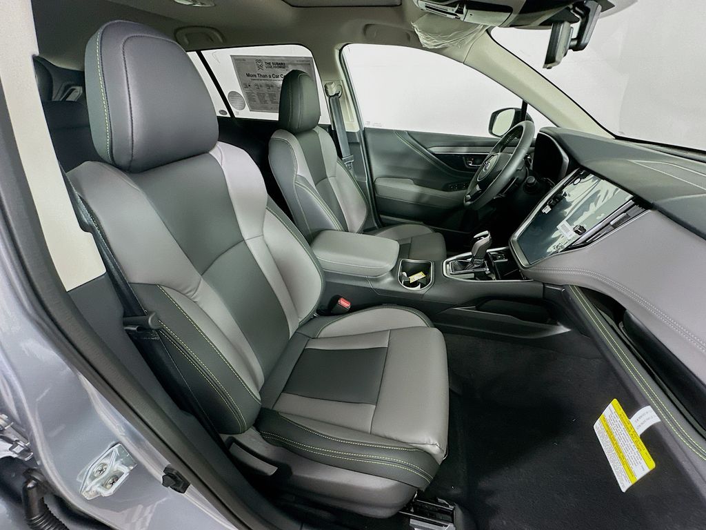 2025 Subaru Outback Onyx Edition - Photo 32