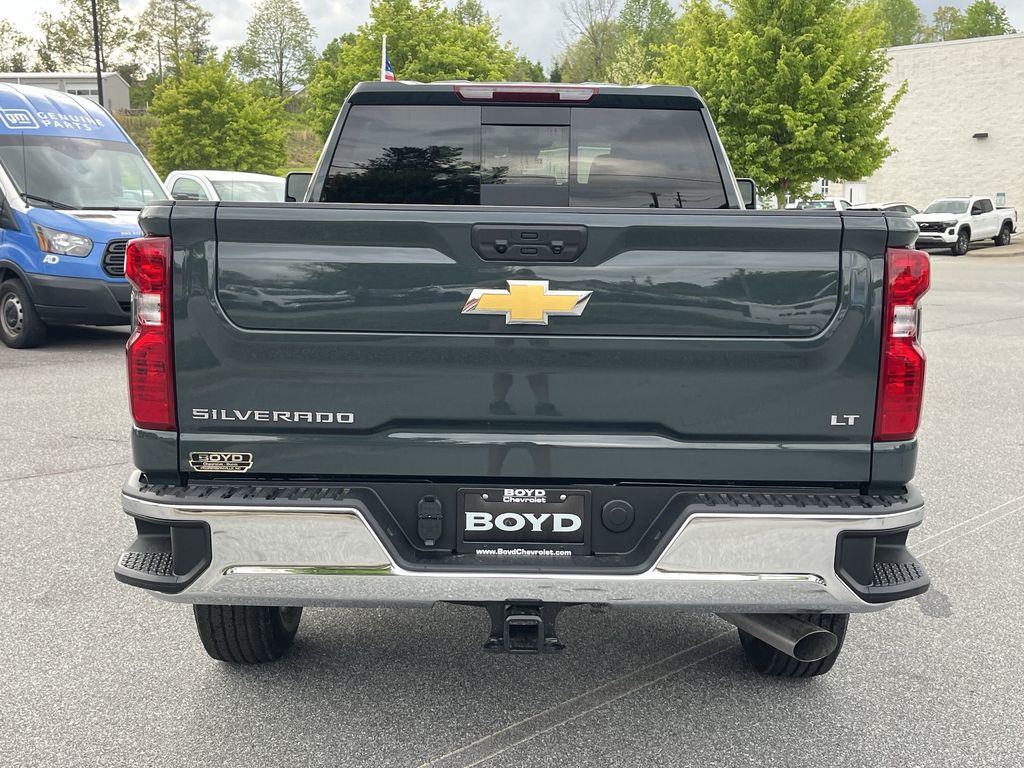 2025 Chevrolet Silverado 2500HD LT photo