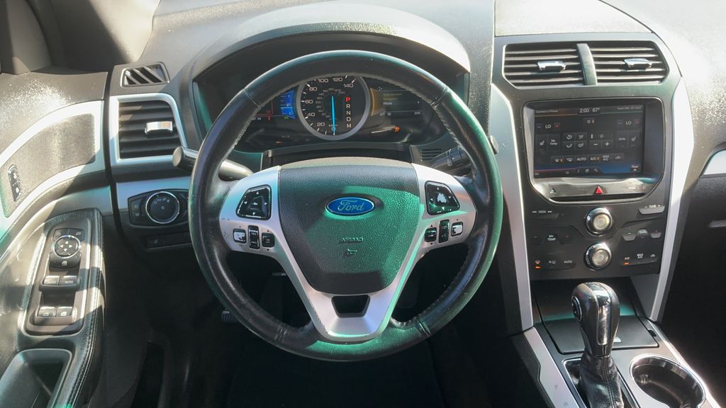 2015 Ford Explorer XLT  at Superior Kia