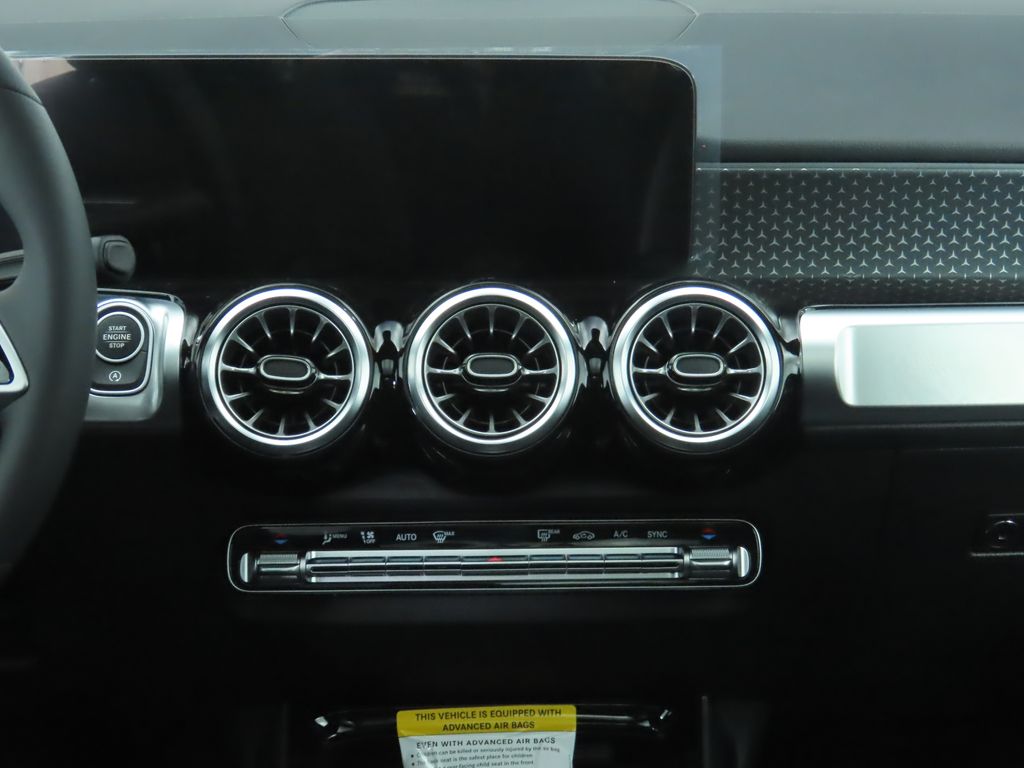 Thumbnail: 2025 Mercedes-Benz GLB - 14