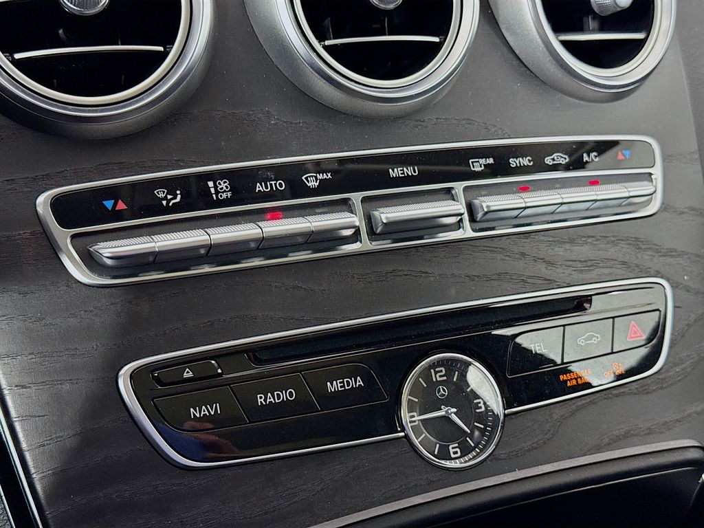 Thumbnail: 2016 Mercedes-Benz C-Class - 15