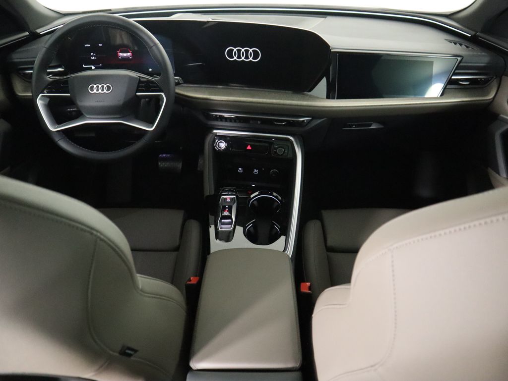 Thumbnail: 2025 Audi Q5 - 14