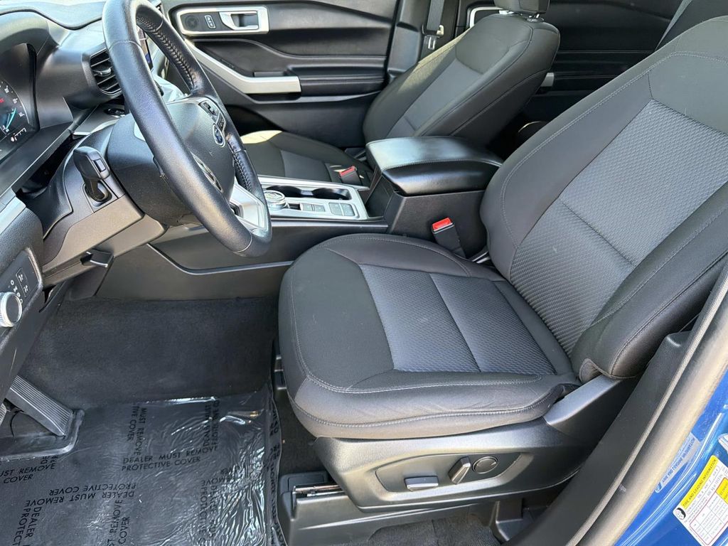 Used 2022 Ford Explorer XLT 4D Sport Utility