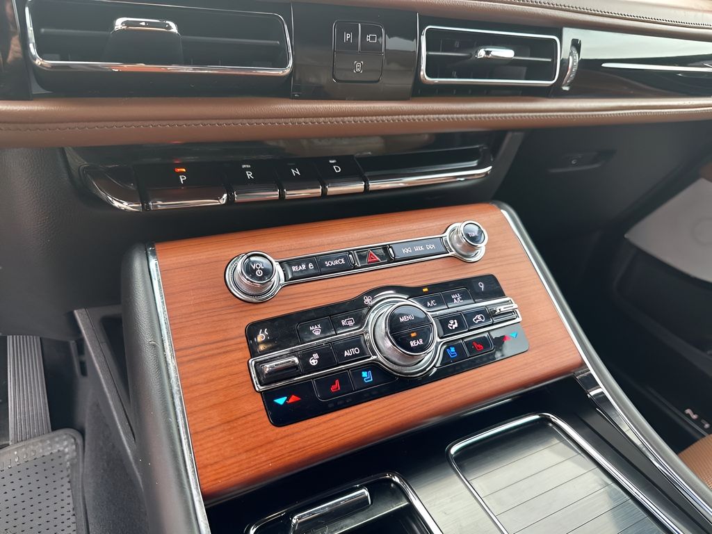 Used Car 2020 Lincoln Aviator  Reserve For Sale Under $25,000 In Austin, Texas