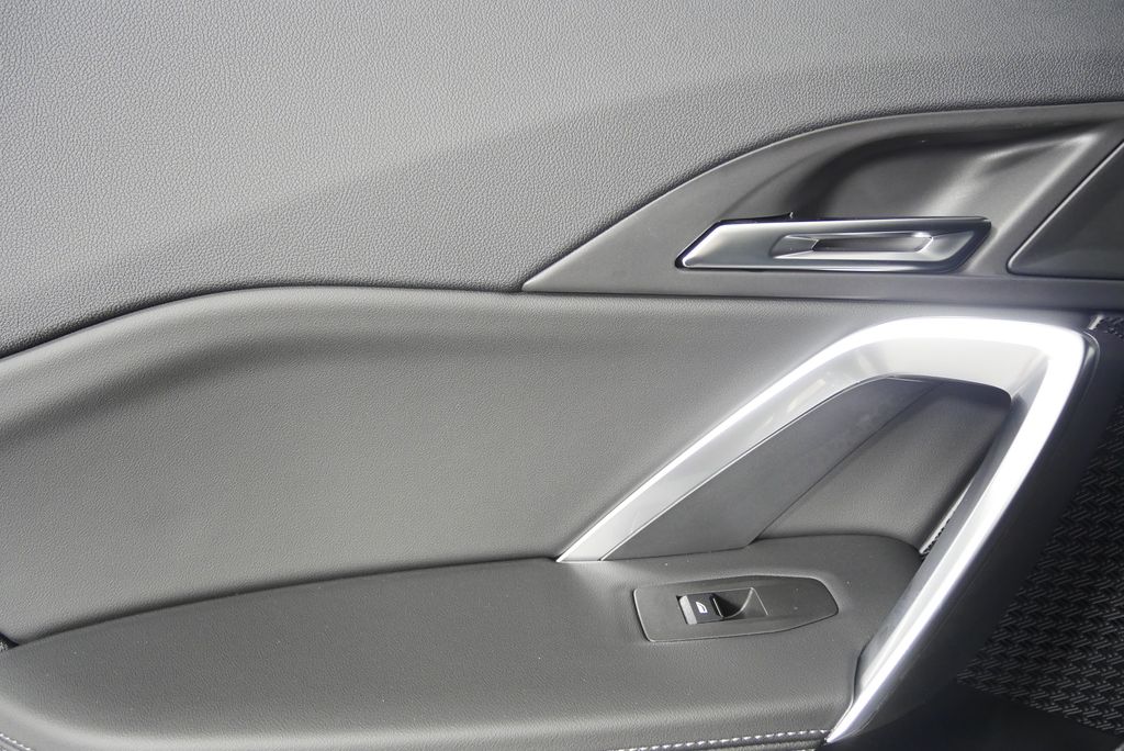 Thumbnail: 2025 BMW X1 - 13