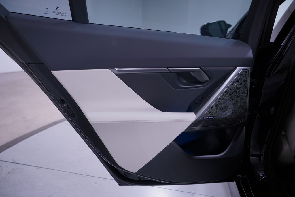 Thumbnail: 2024 BMW i5 - 15