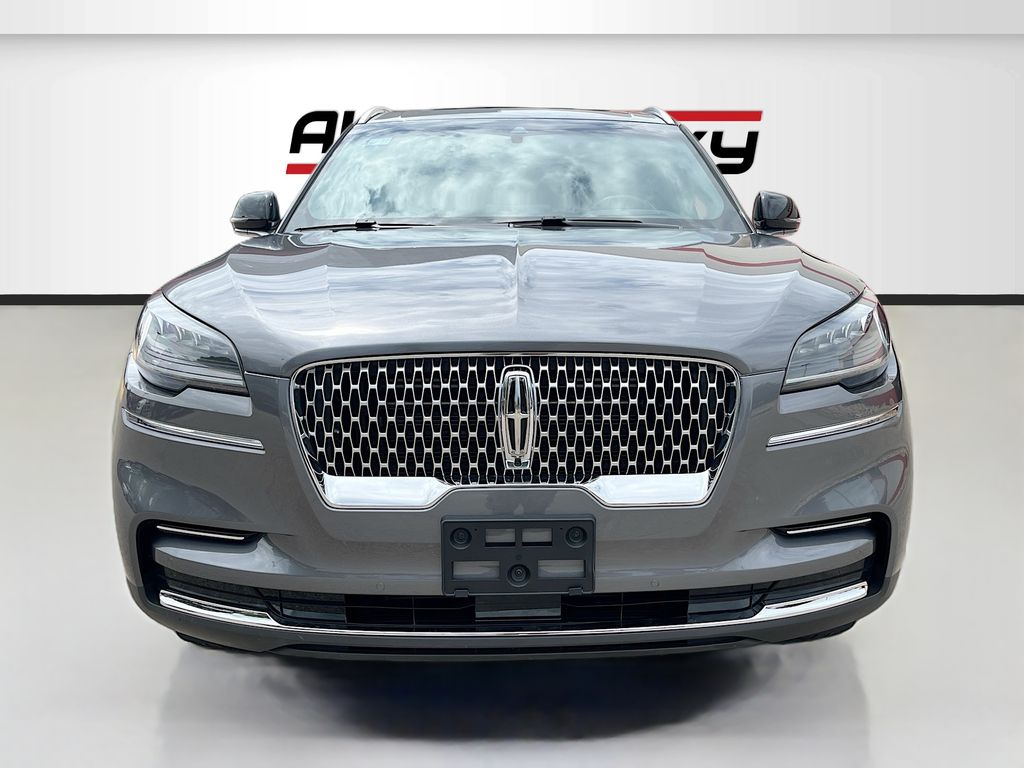 Used 2023 Gray Lincoln Reserve image 2