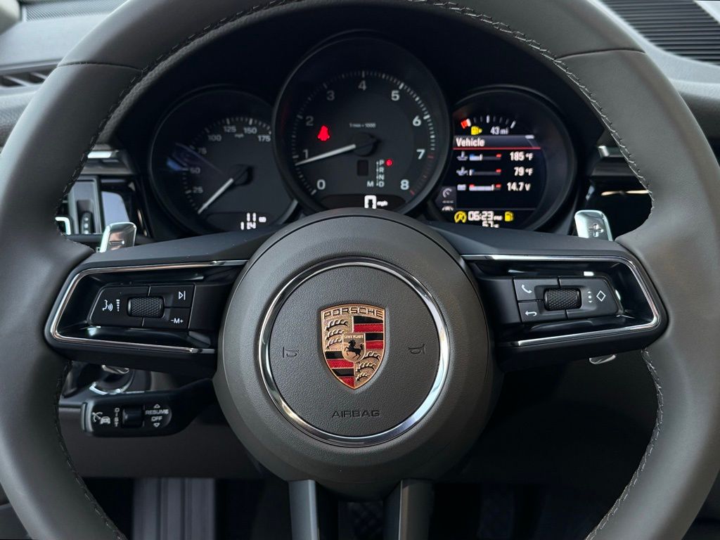 Used 2026  Porsche  image 6