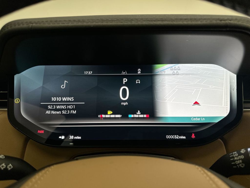 Thumbnail: 2026 Land Rover Range Rover - 23