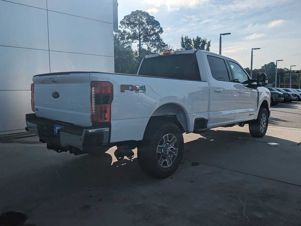 2025 Ford F-350 Super Duty Lariat