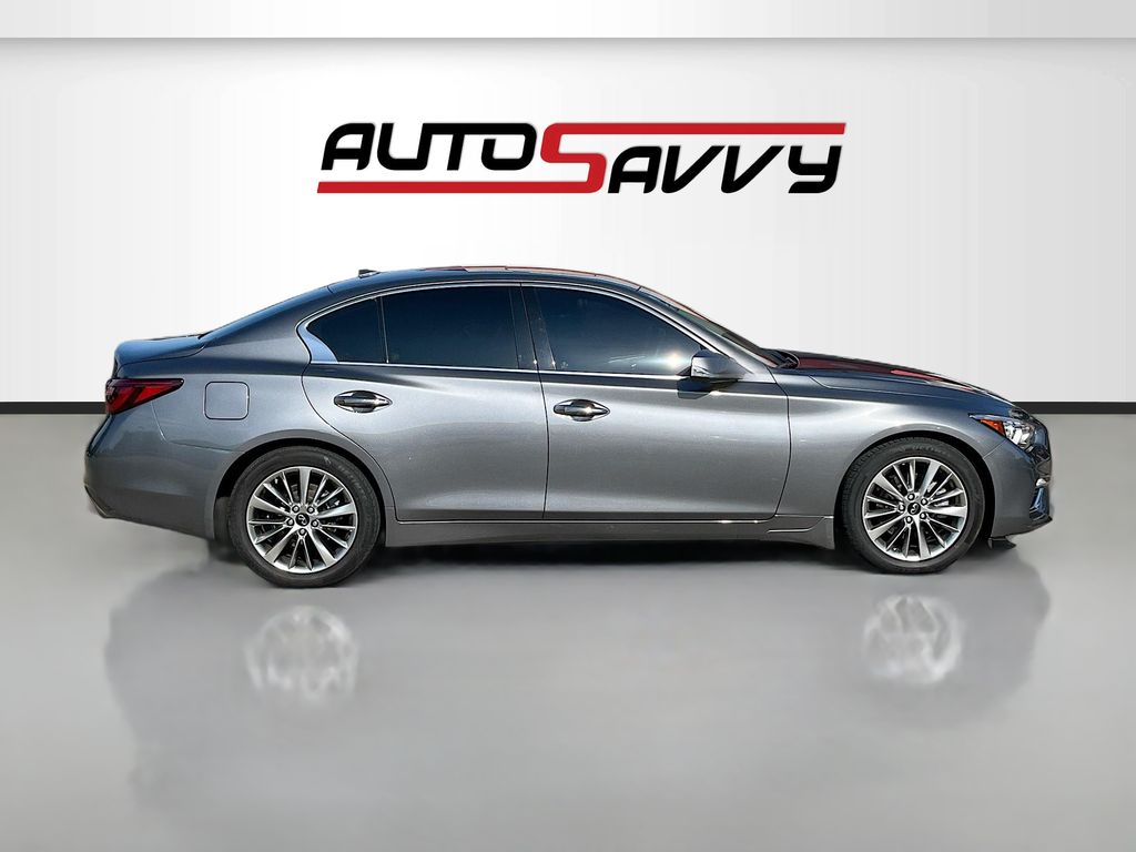 Used 2022 Gray INFINITI LUXE image 8