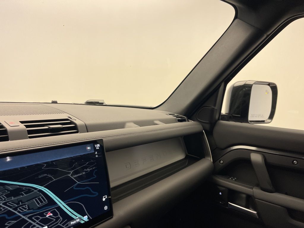 Thumbnail: 2025 Land Rover Defender - 20