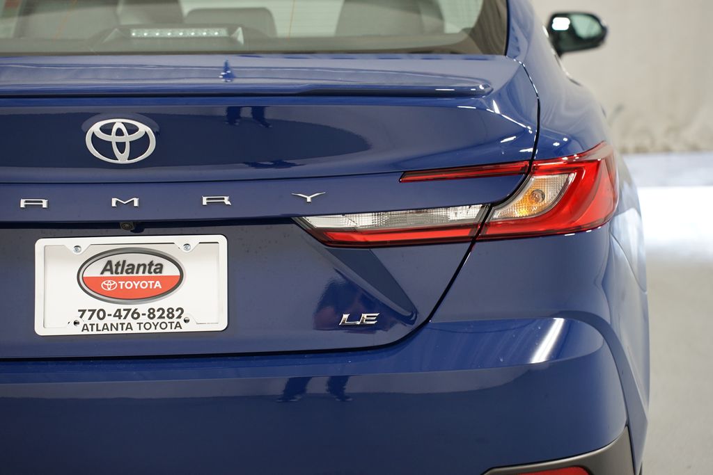 Thumbnail: 2025 Toyota Camry - 10