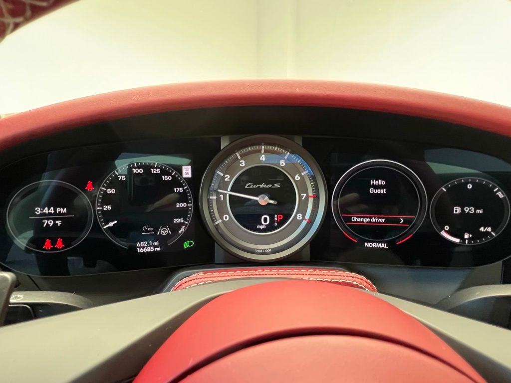 Thumbnail: 2021 Porsche 911 - 10