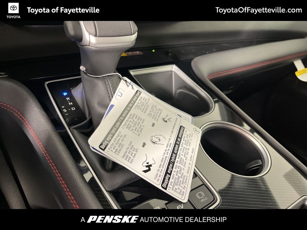 Thumbnail: 2025 Toyota Sienna - 32