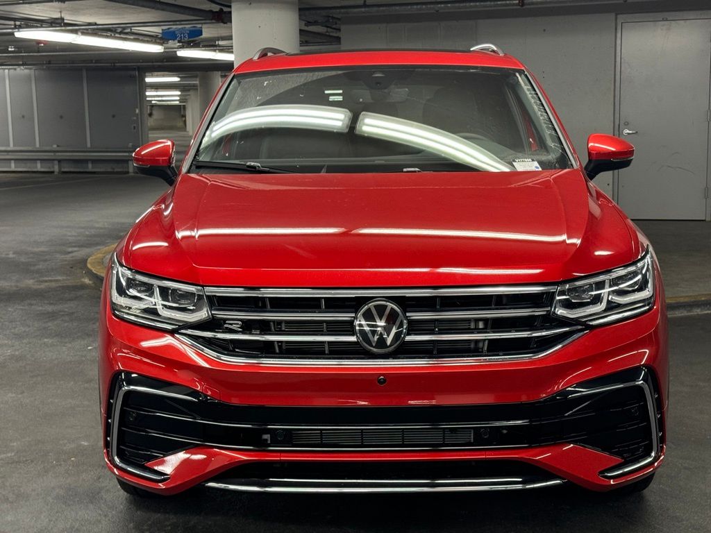 2024 Volkswagen Tiguan 2.0T SEL R-Line 25