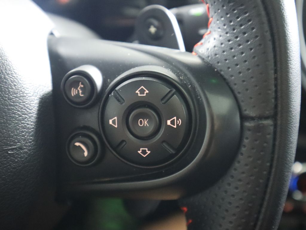 Thumbnail: 2019 MINI Cooper - 12