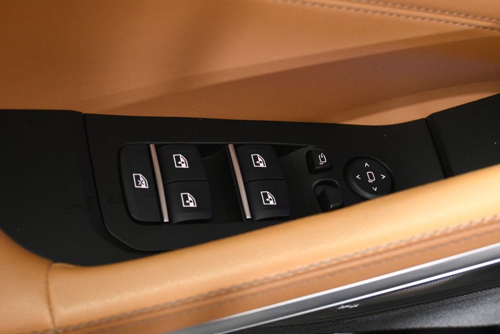 Thumbnail: 2023 BMW X6 - 30