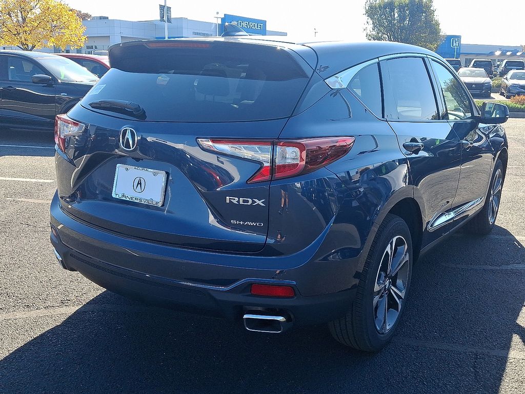 Thumbnail: 2025 Acura RDX - 4