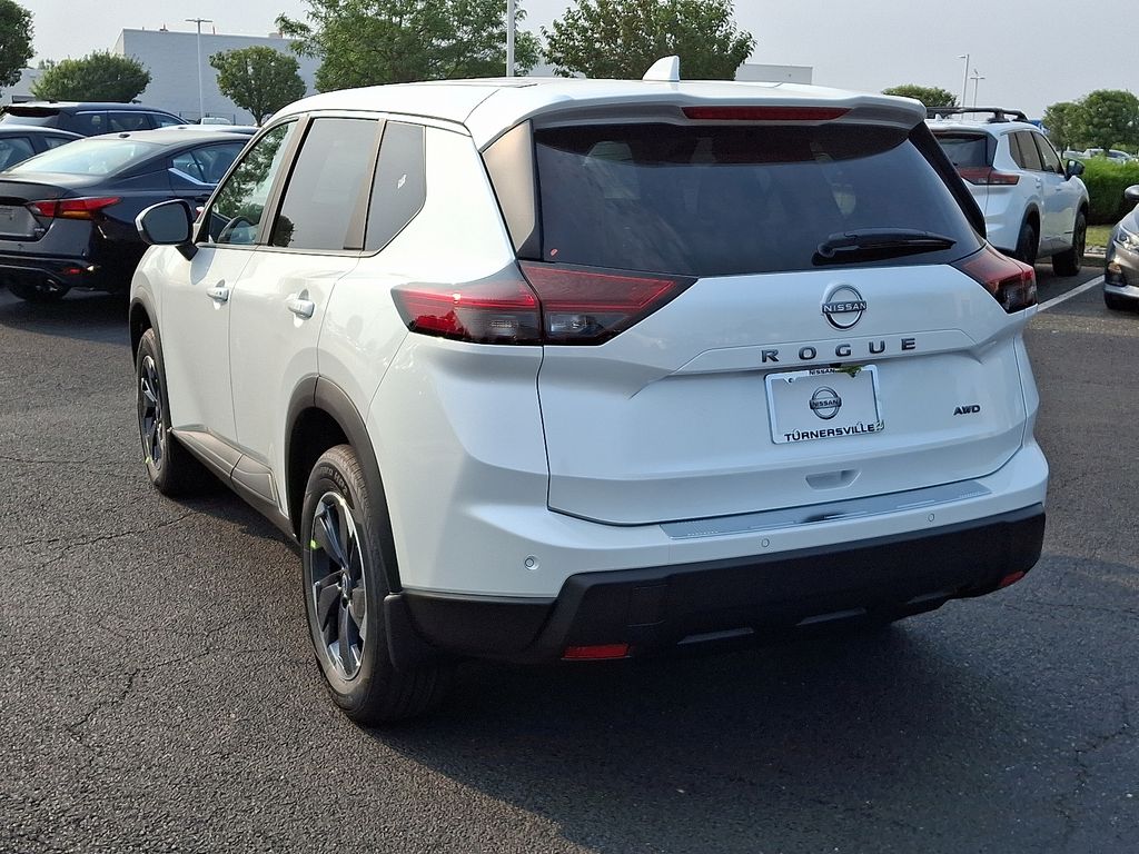 Thumbnail: 2026 Nissan Rogue - 3