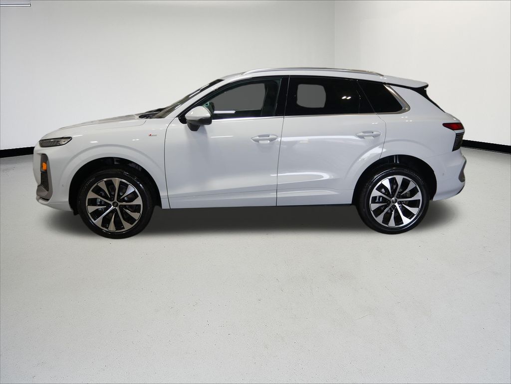 Thumbnail: 2026 Audi Q3 - 2