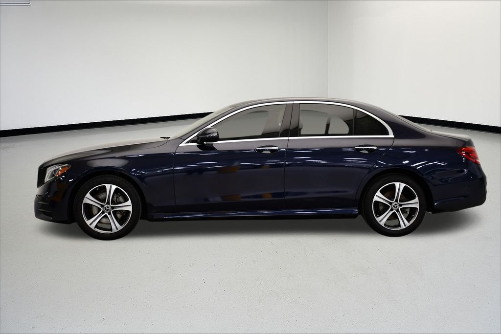 Thumbnail: 2019 Mercedes-Benz E-Class - 2