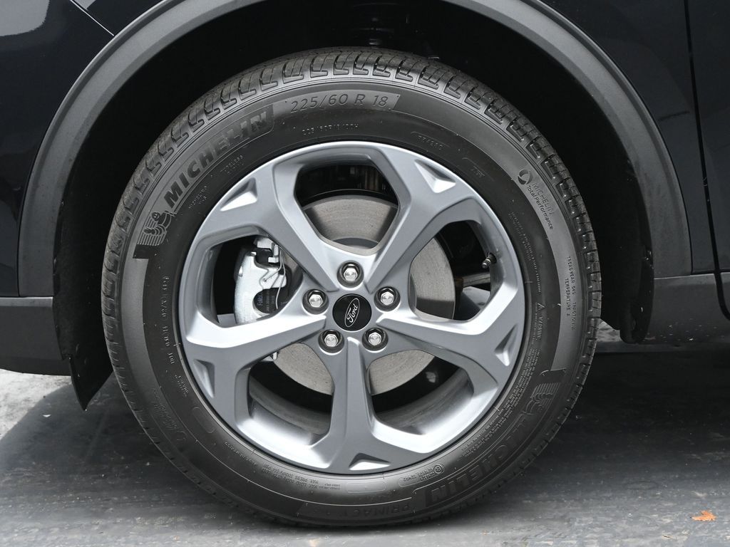 2025 Ford Escape ST-Line Select