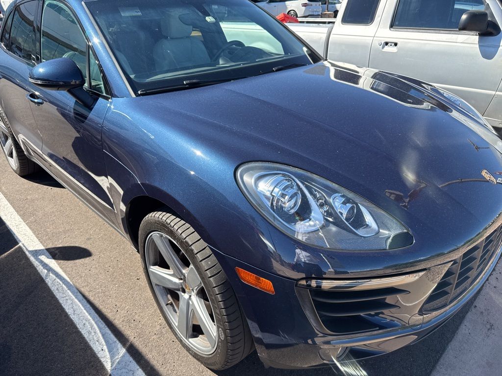 Thumbnail: 2016 Porsche Macan - 27