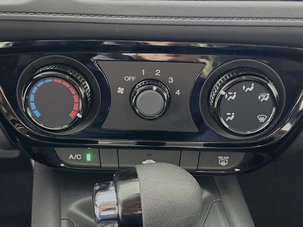 Thumbnail: 2017 Honda HR-V - 15