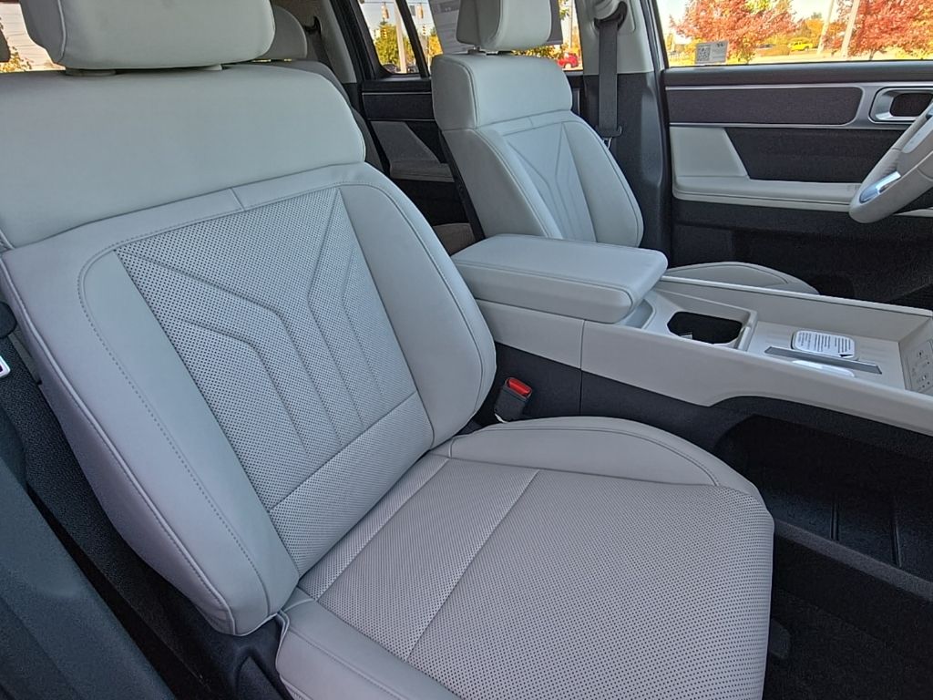 Thumbnail: 2026 Hyundai Santa Fe - 21