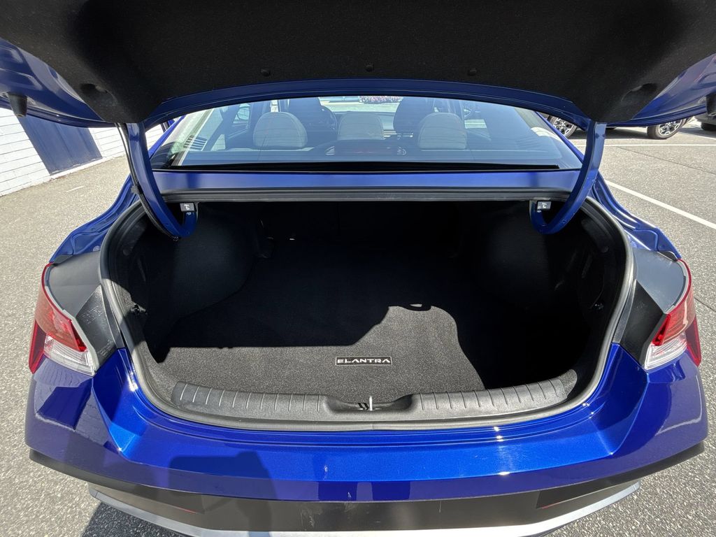 Used 2025 Intense Blue Hyundai SEL Convenience image 21