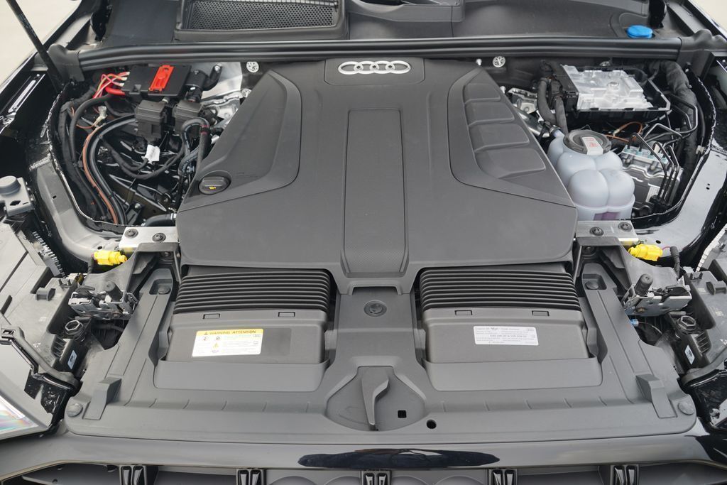 Thumbnail: 2026 Audi Q7 - 11