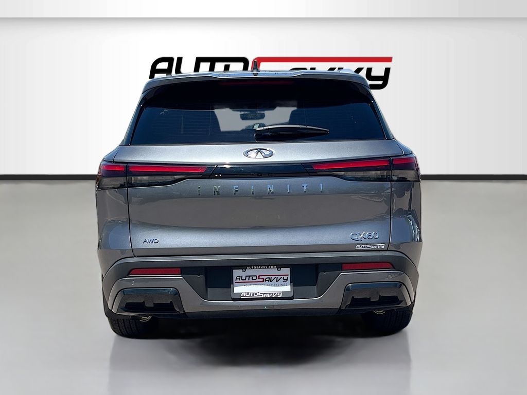 Used 2025 Gray INFINITI LUXE image 6