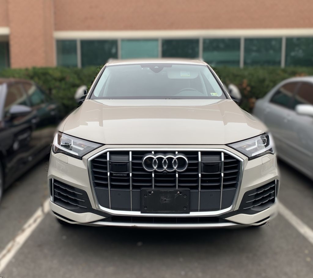 Thumbnail: 2022 Audi Q7 - 2