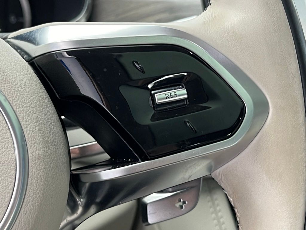 Thumbnail: 2022 Jaguar F-Pace - 17