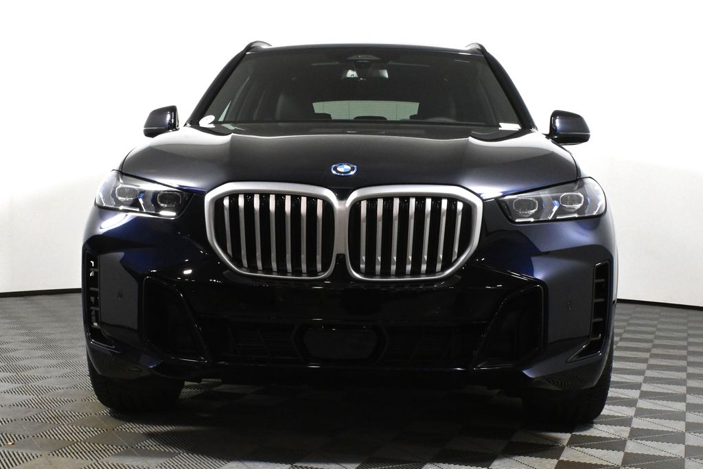 Thumbnail: 2026 BMW X5 - 10